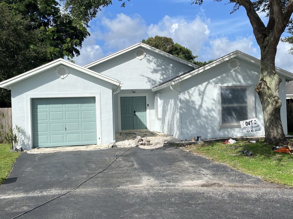 Exterior finish example 02 — WellArt Painting Broward & Palm Beach